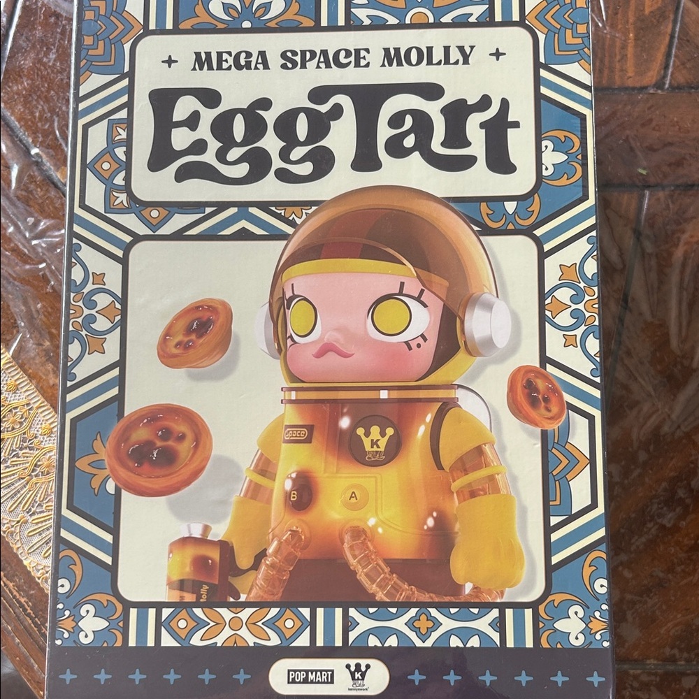 Mega Space Molly EggTart Figure by Pop Mart - Yellow 100% authentic
